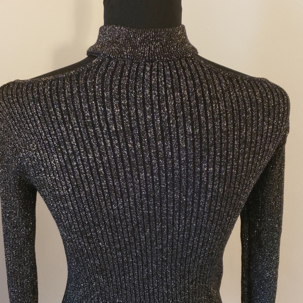 Sweater - Picture 2 of 3